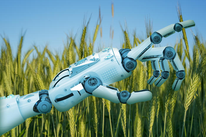 Roboti in droni v kmetijstvu