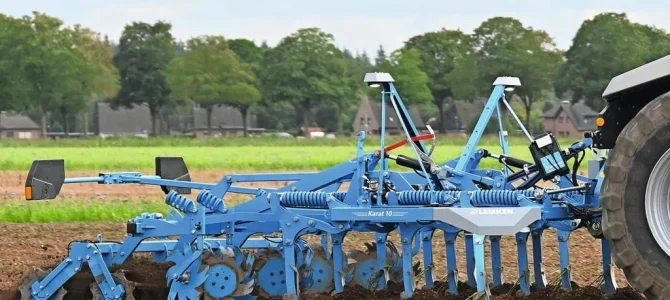 Lemken razvija pametni kultivator Karat za delo z avtonomnimi traktorji