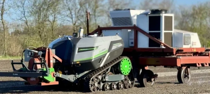 Avtonomni roboti na njivah in travnikih